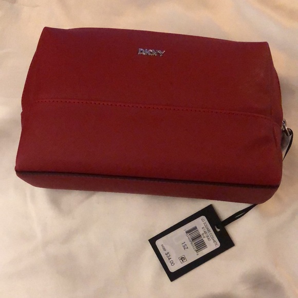 DKNY Red Synthetic Saffiano Large Square Cosmetic ZA Case Bag NWT - Picture 2 of 12
